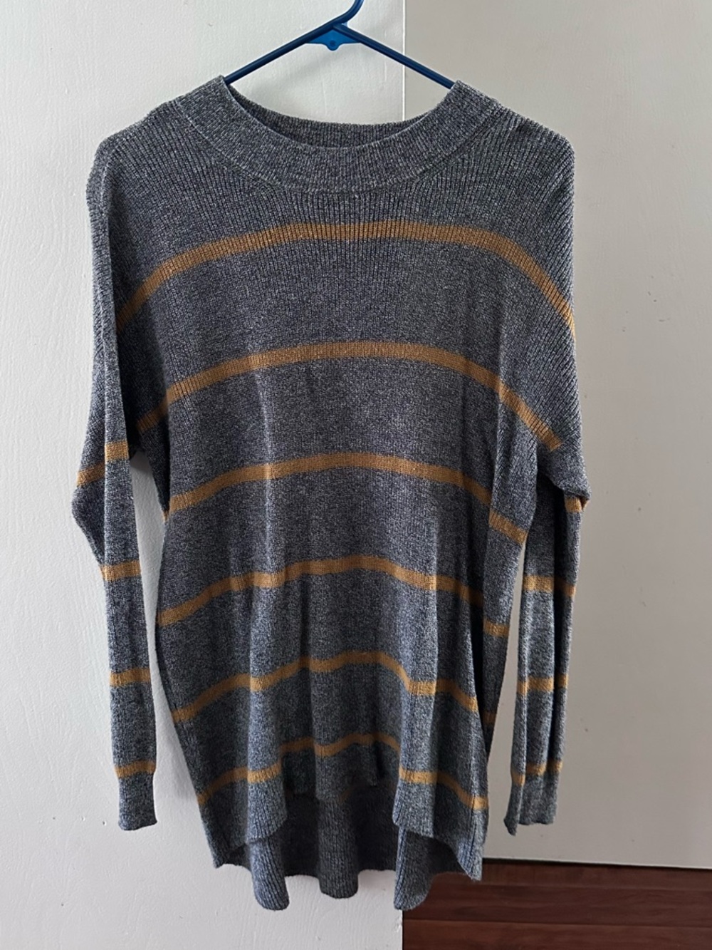 American Eagle striped lightweight sweater